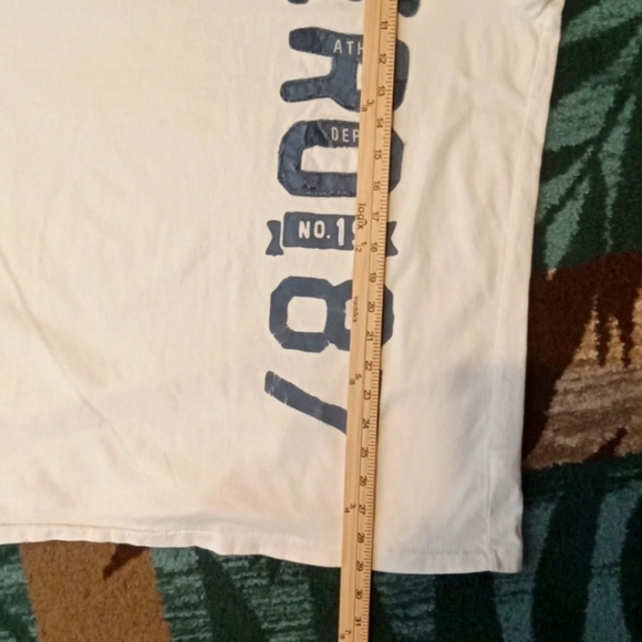 Aeropostale White and Blue Logo Tee Distressed Letters Mens XL 2011 - Picture 8 of 8